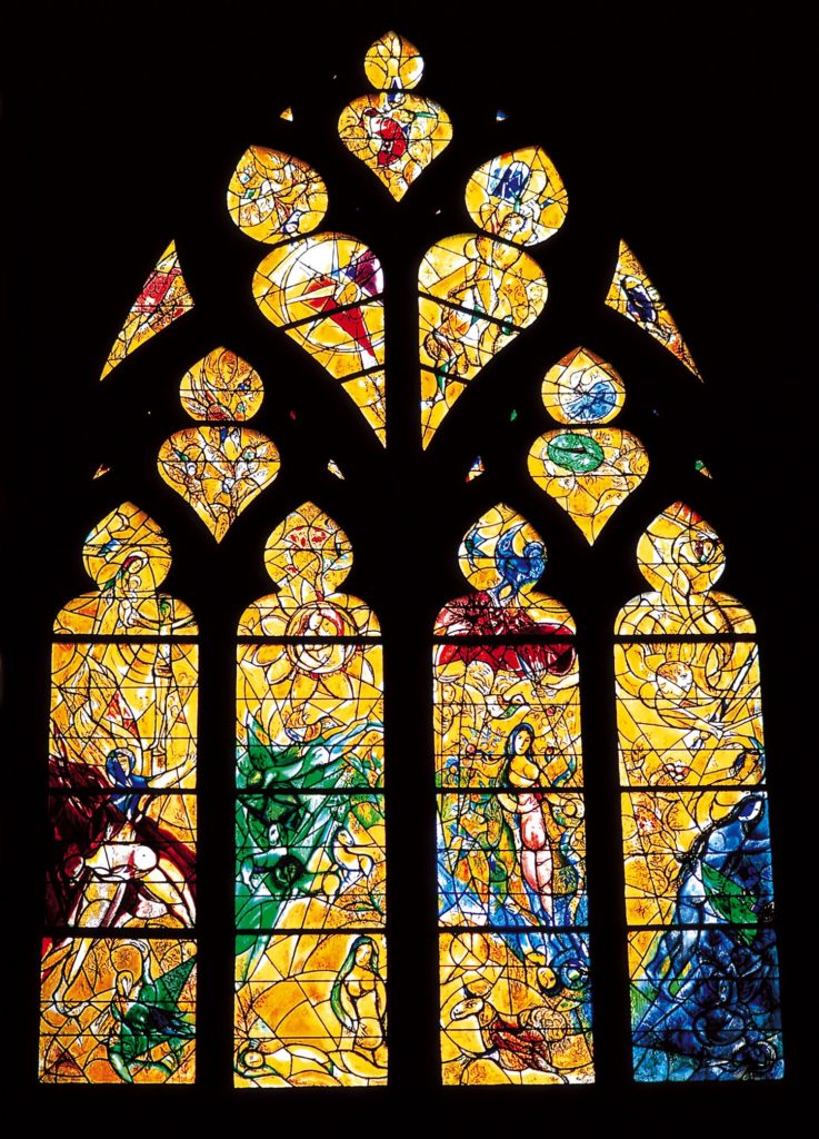 Vitrais criados por Marc Chagall para a catedral de Metz, na França