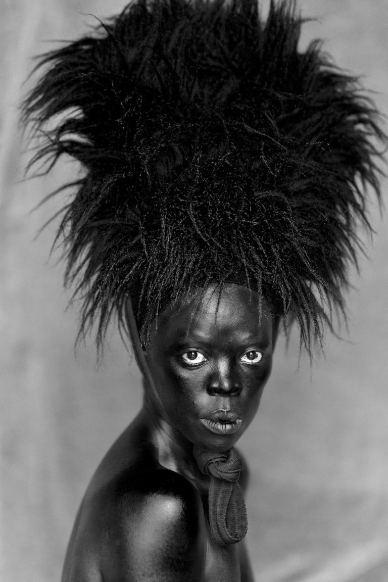 Tate Modern abre retrospectiva de Zanele Muholi Arte Que Acontece Tate Modern abre retrospectiva de Zanele Muholi Arte Que Acontece