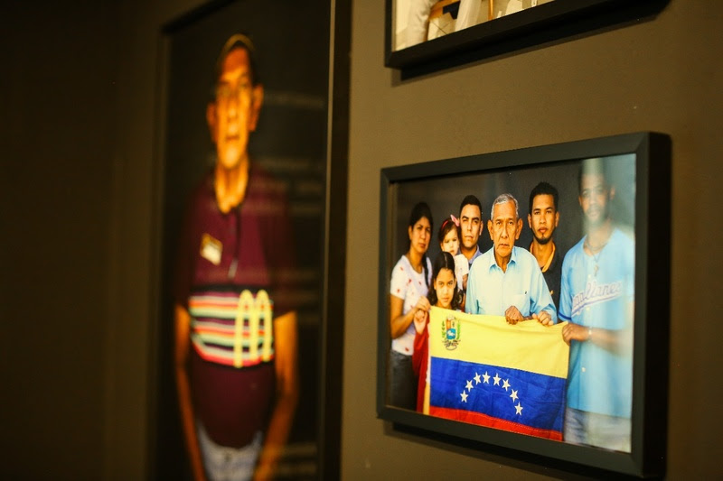 Detalhes da exposição Acolhidos: o percurso da Venezuela à integração no Brasil.