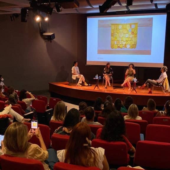 Palestra no MAM sobre o trabalho da Leda Catunda e a Lucia Koch